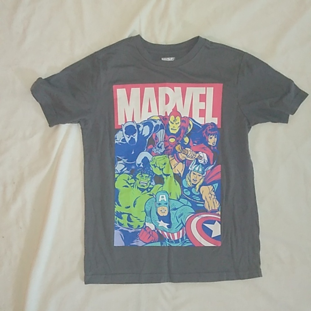 Boy's like new Marvel Tshirt